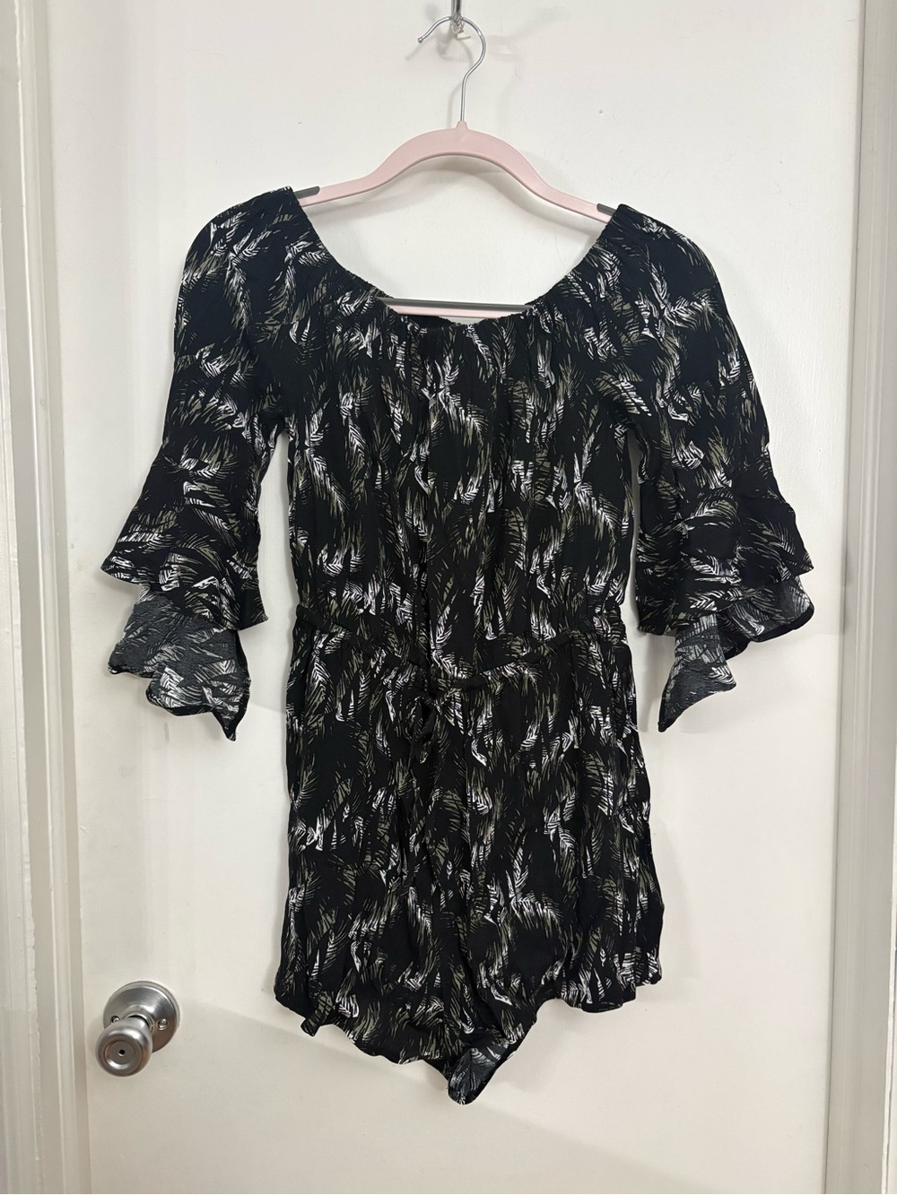 Express Black Printed Ruffle-Sleeve Bodysuit Romper